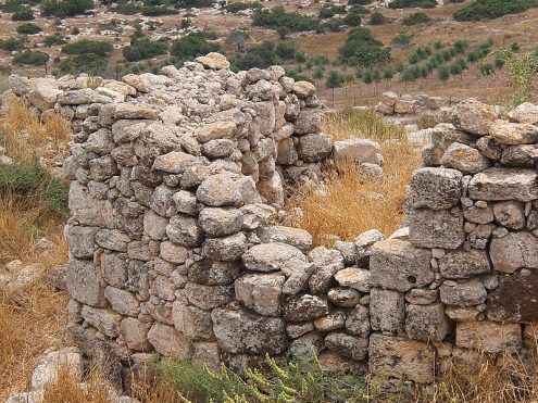 בין המרידות חורבת בורגין, צילום- Davidbena, ויקיפדיה