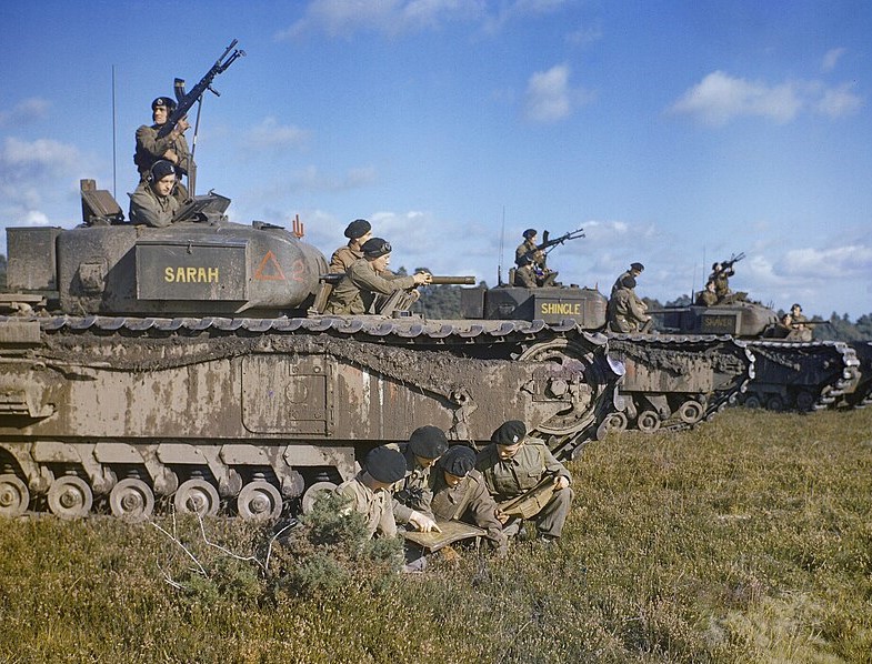 טנקי צ'רצ'יל במלחה''ע השניה. צילום ויקיפדיה